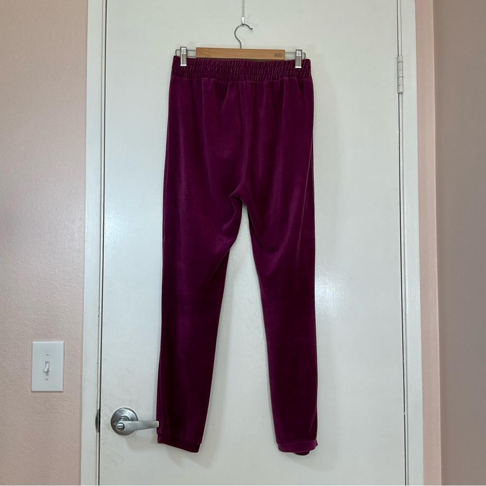 Naked Wardrobe Velour Joggers Size M. Super cute burgundy joggers